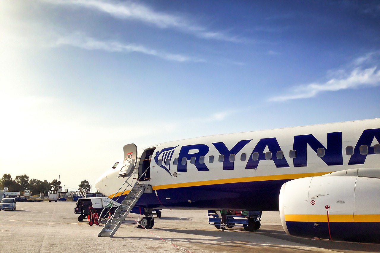 Ryanair “prepared to recognize” unions to avoid Christmas strike action