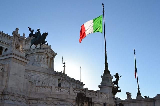 Italian government passes tough new migration bill
