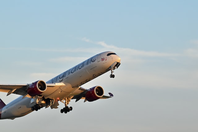 Virgin Atlantic’s gender-neutral uniform policy will not apply to Qatar flight; Australia free trade deal described as failure by former UK environment secretary